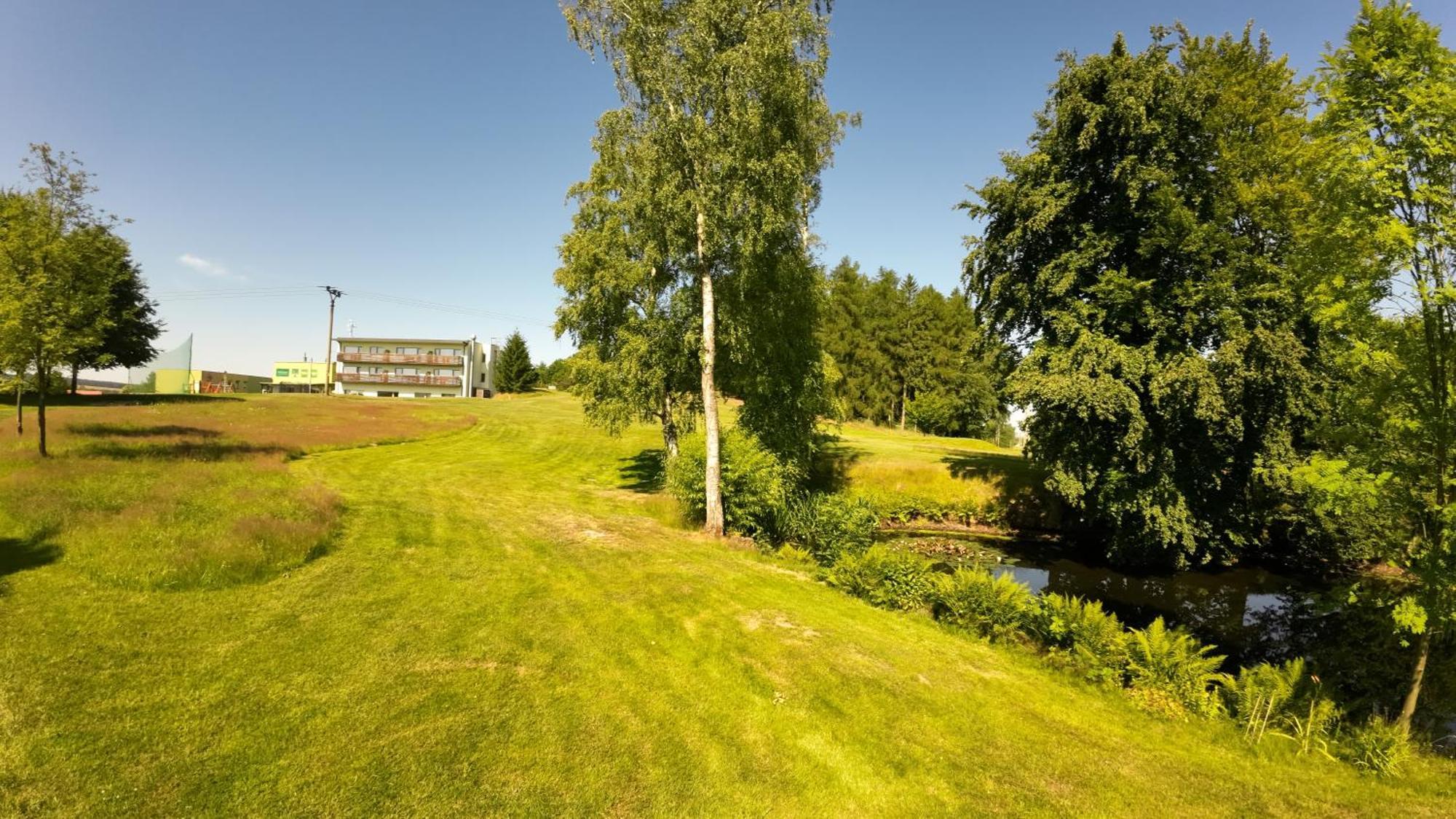 Hotel Devitka Янов Екстер'єр фото