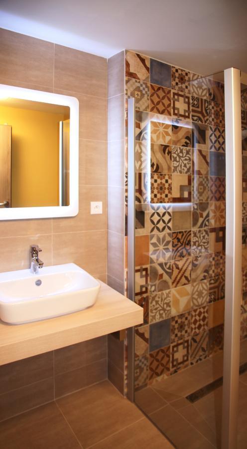Hotel Devitka Янов Екстер'єр фото